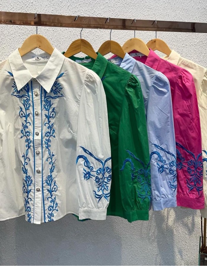 Blusa Manga Longa Bordada