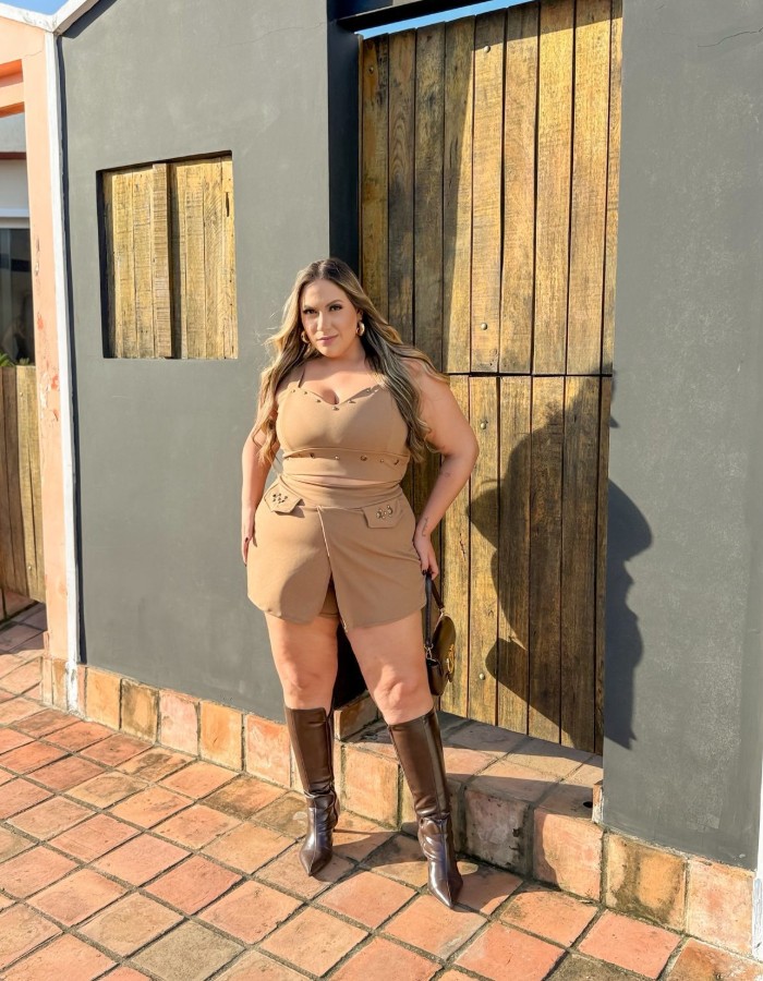Conjunto Talita cropped alça + short saia