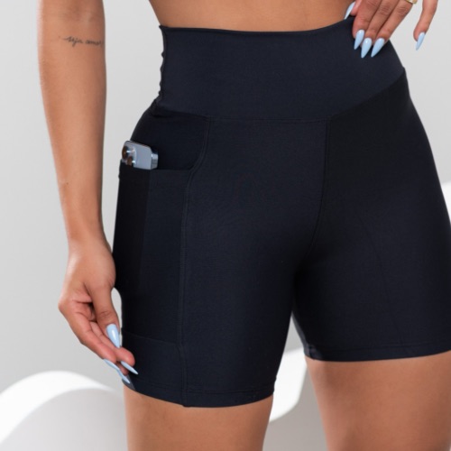 Short tamila 