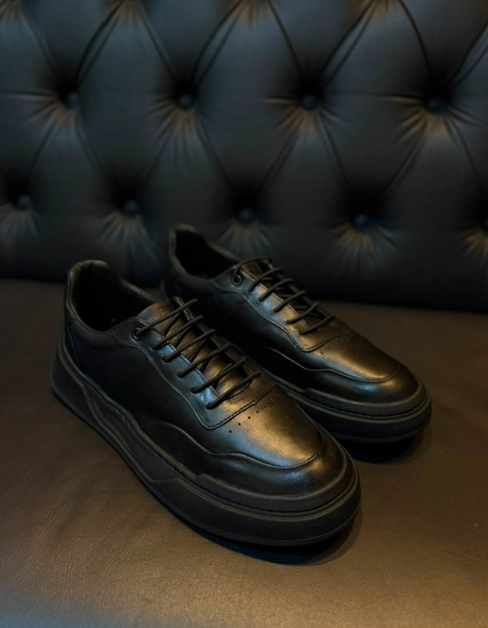 TOKYO ALL BLACK