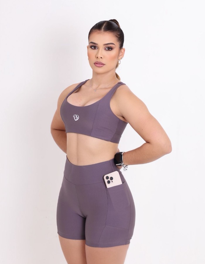 Conjunto top nadador e short com bolso nas laterais