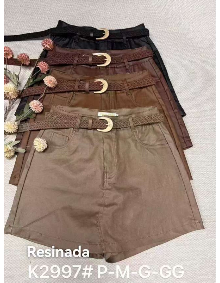 Short saia resinado com cinto