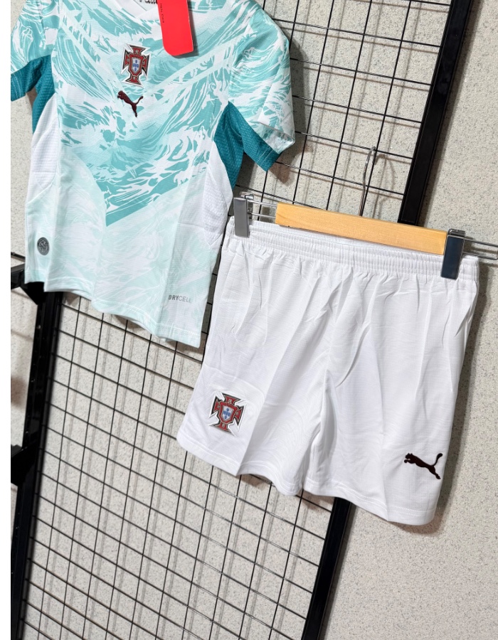 Conjunto Portugal branco verde infantil 