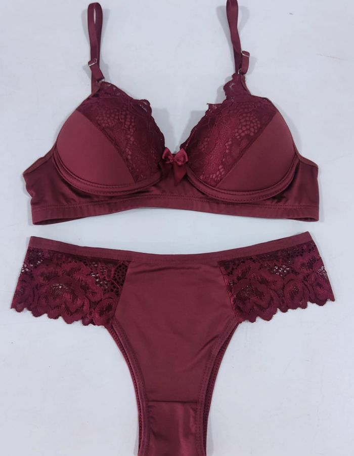 CONJUNTO GLAMOUR BOJO FAIXA RENDA CALC. RENDA LATERAL REF: 211 591 