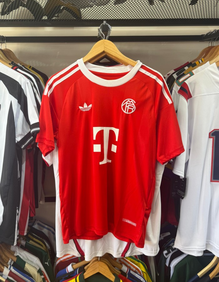 BAYERN DE MUNICH 25/26 UNIFORME III