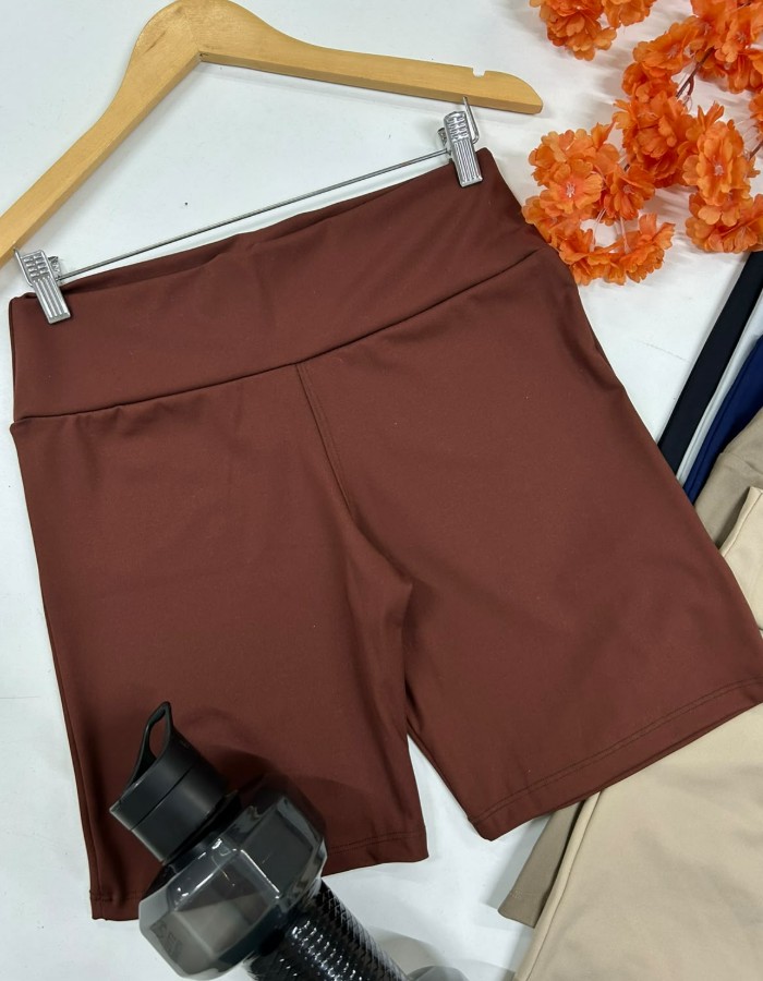 SHORT PEDAL PLUS EM CANELADO