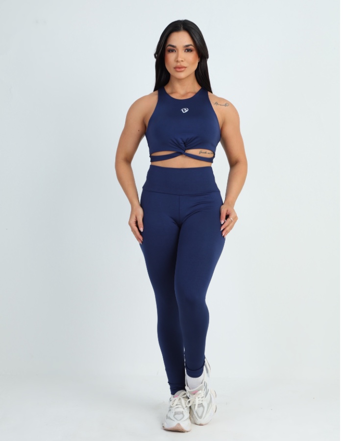 Conjunto top cruzado na frente e calça 