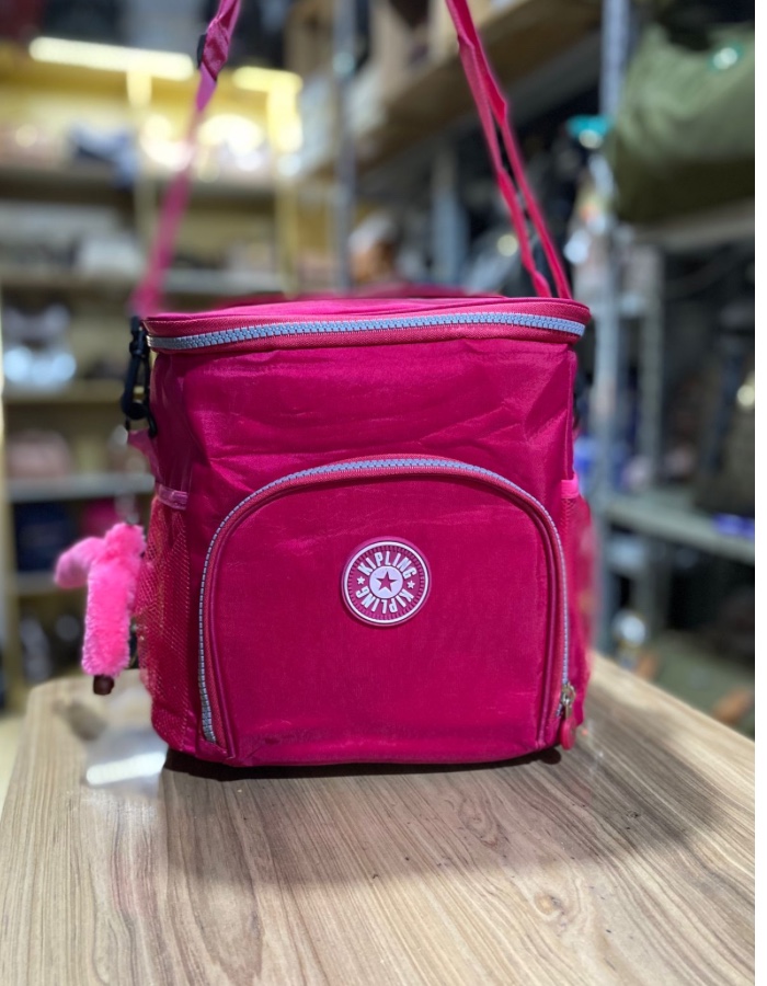  Kipling lancheira