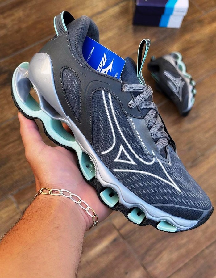 MIZUNO WAVE