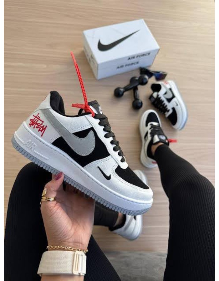 NIKE AIR FORCE