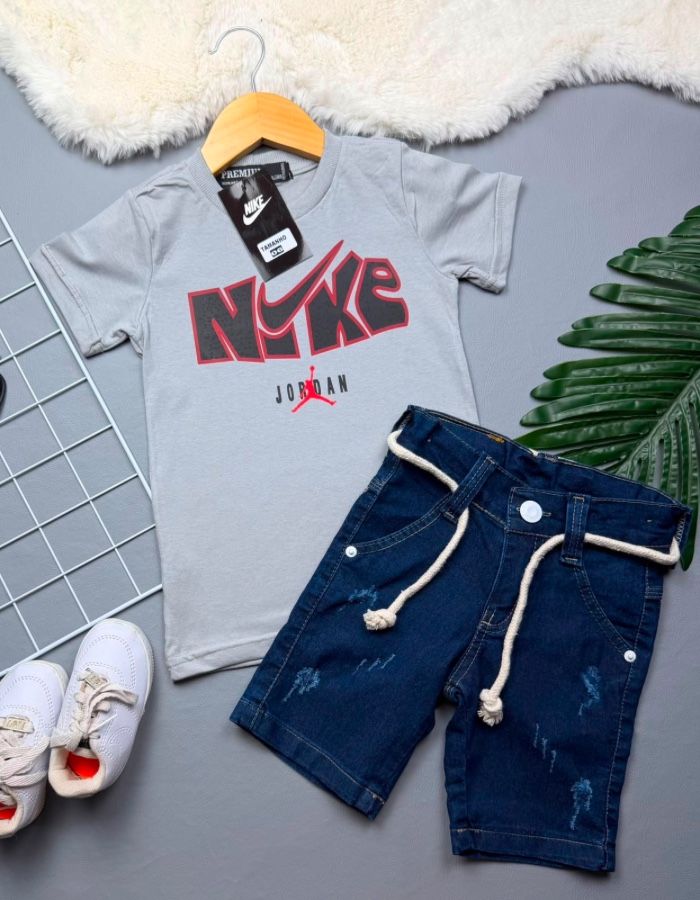 Short jeans blusa em malha marca Nike 