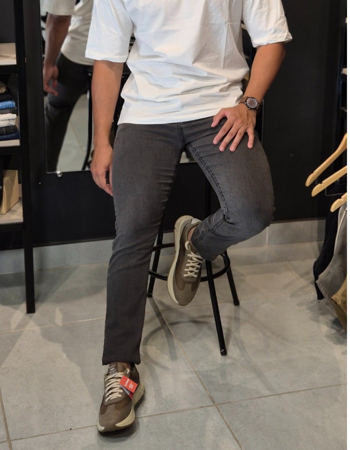 CALÇA JEANS SLIM