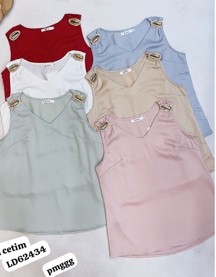Blusa De Cetim C/ Fivela Nos Ombros