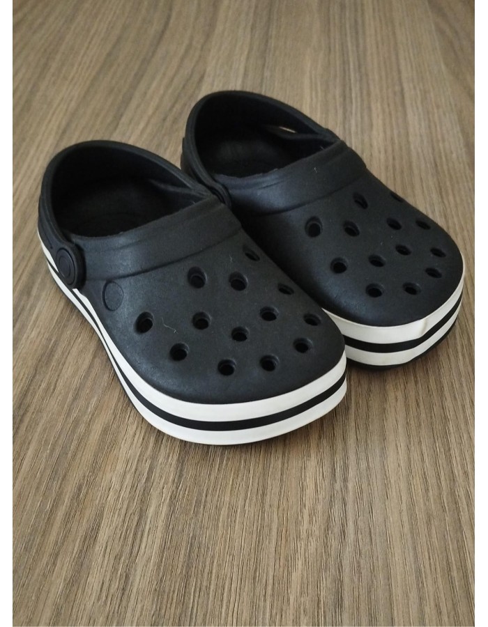 Yupiii crocs