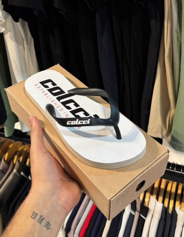 Chinelo Colcci