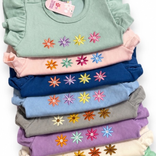 RiBANA BABADO FLORES MENINA