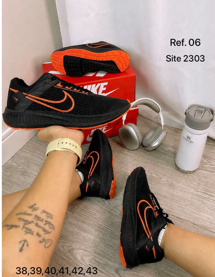 NIKE ZOOM YT