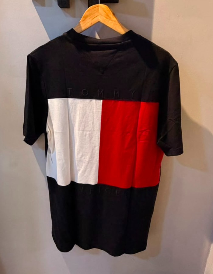 Produto tshirttommyyhilfiger 0