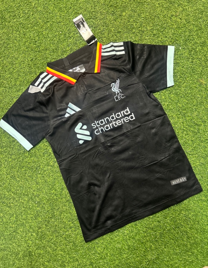 CAMISA TORCEDOR LIVERPOOL PRETA 20225/26