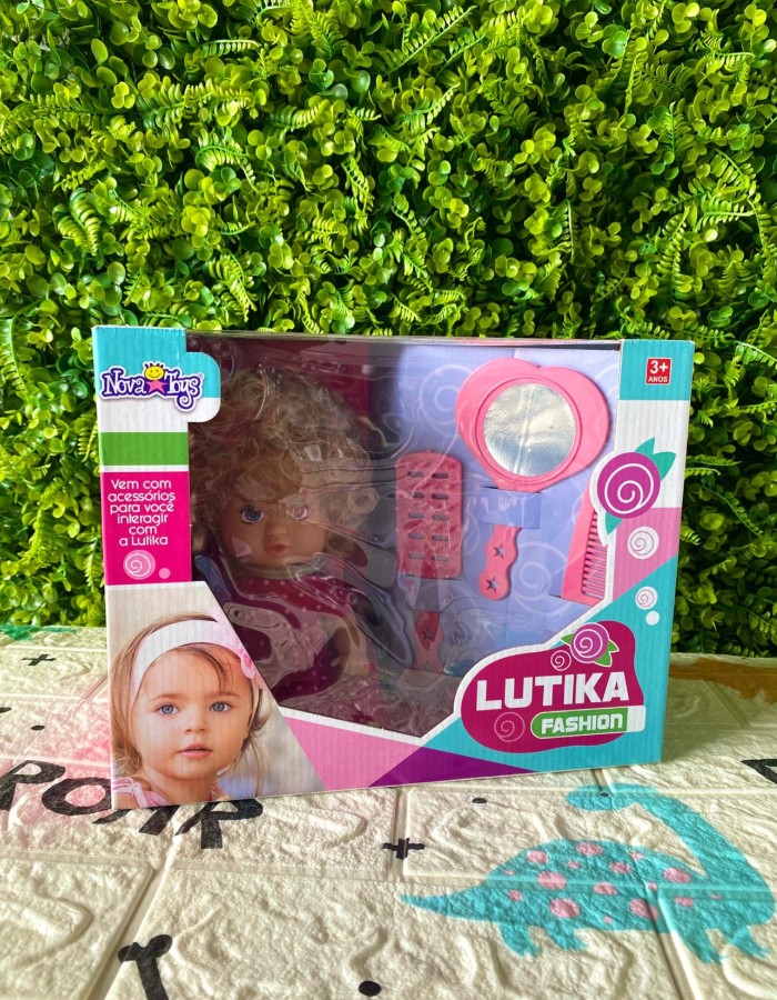 BONECA LUTIKA FASHION