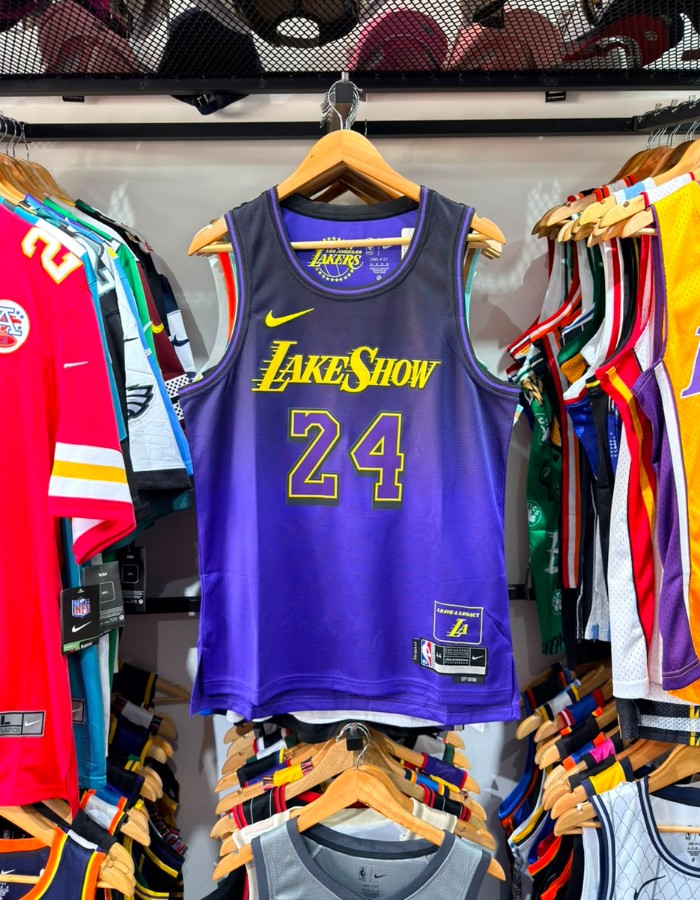 LOS ANGELES LAKERS LAKERSHOW 25/26 - kobe BRYANT 24