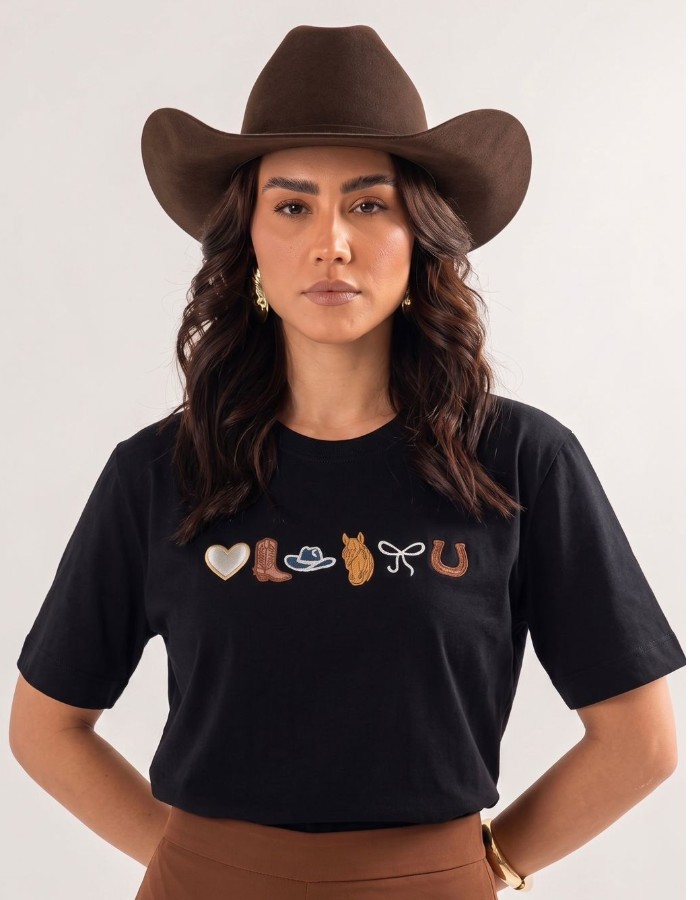 T-SHIRT BORDADA ADULTO