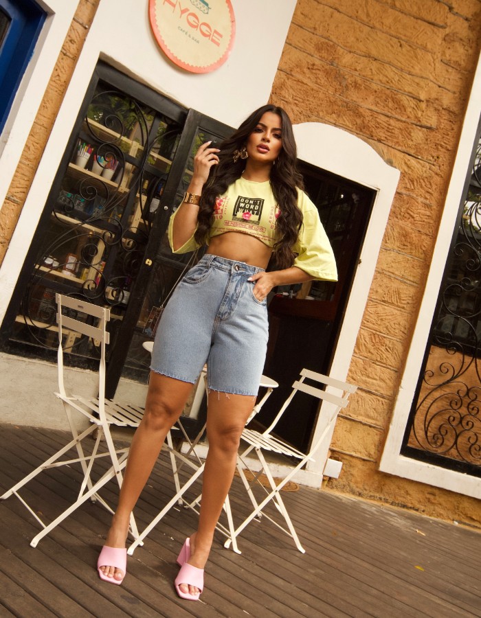 SHORT JEANS MEIA PERNA 