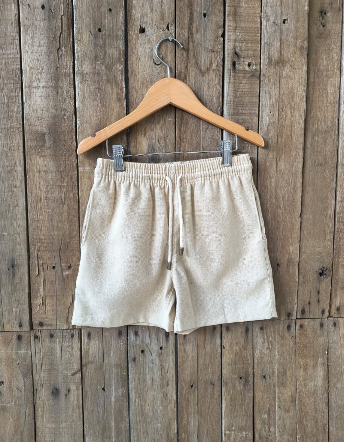 SHORT MAURICINHO DE LINHO CRÚ