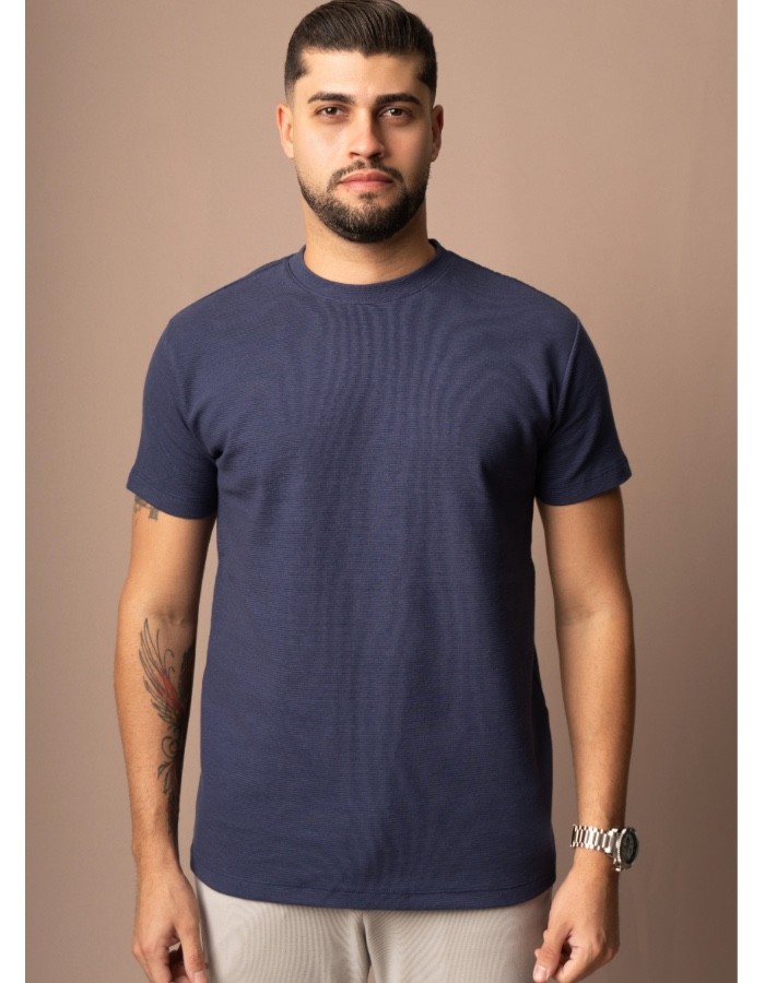 T-SHIRT TEXTURIZADA