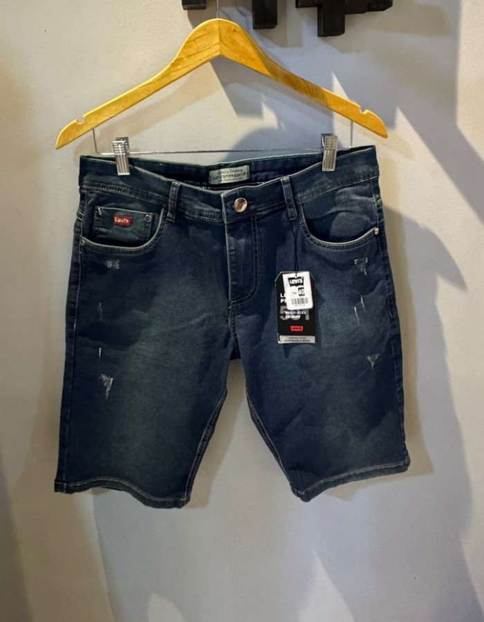 Short Levis 