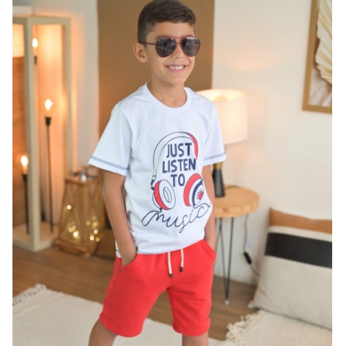 Camisa estampada branca fone Just listen to+ bermuda  marinho