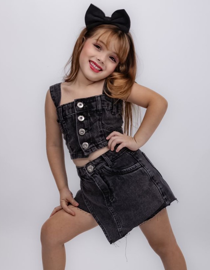 SHORT SAIA BLACK INFANTIL DESGREDADEADO