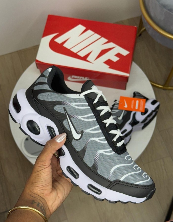 NIKE FOGO