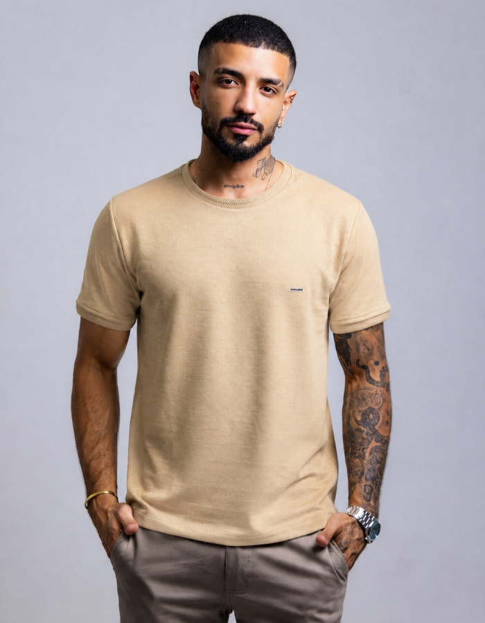 CAMISETA ESTRUTURADA UBI 