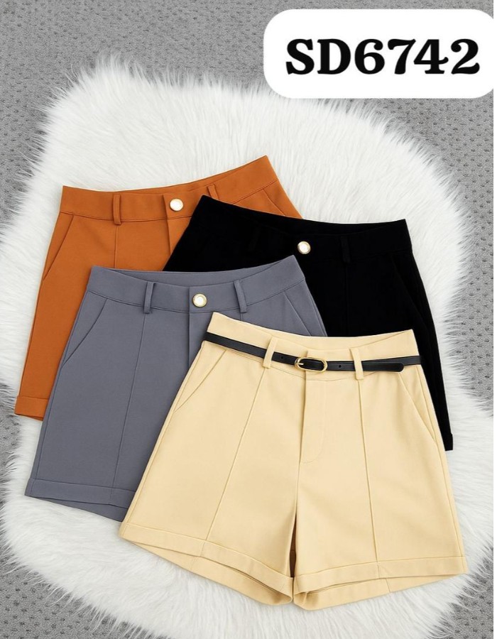 short tecido encorpado c/ elastano e cinto