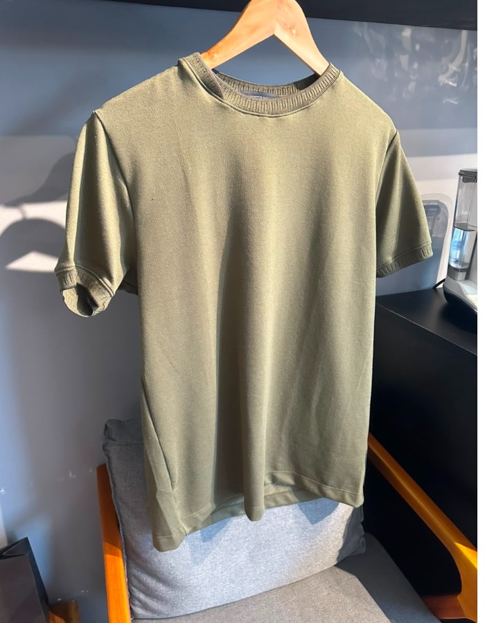 Produto t-shirt-gola-cruzada-verde-musgo 2