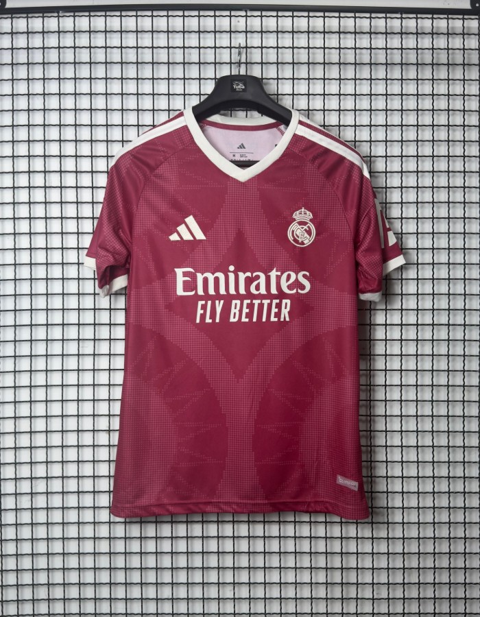REAL MADRID - 26/27 - Iii
