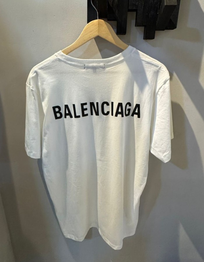 Produto tshirtbalenciagabranca 0