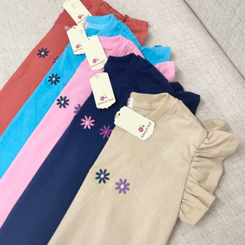 T-SHIRT BABADO FLORES MENINA