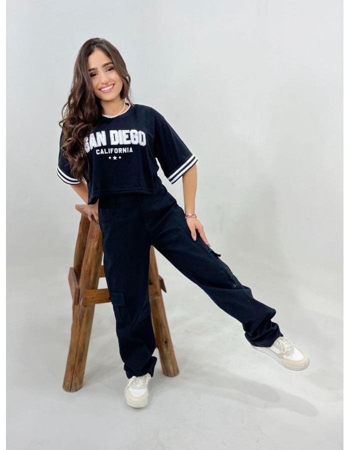 Calça Feminina Cargo preta 