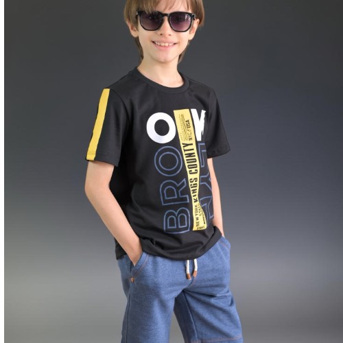 Camisa OK com bermuda azul jeans