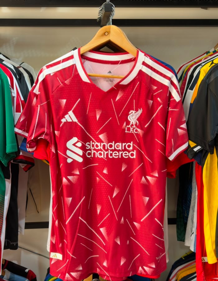 LIVERPOOL 26/27 UNIFORME I 