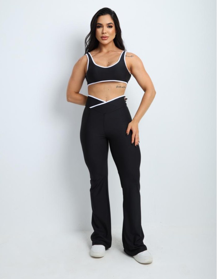 Conjunto top e calça flee
