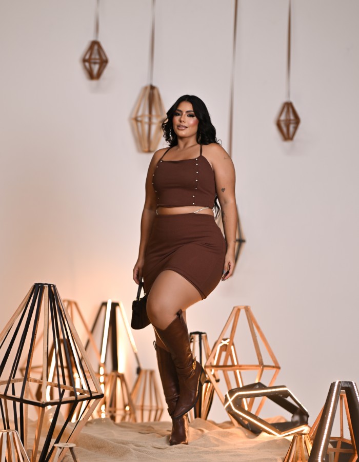 CONJUNTO SHORT SAIA C/ SAIA ATRAS ENCANTO