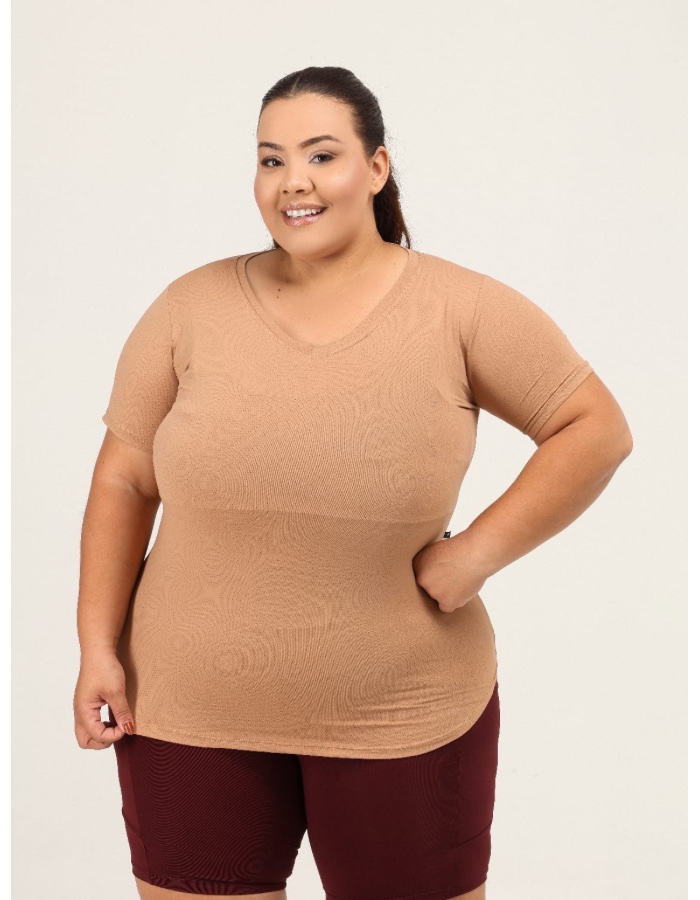 Blusa plus gola V 