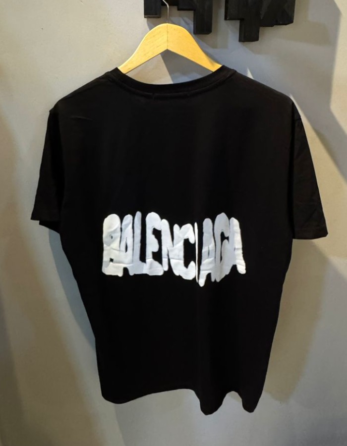 Produto tshirtbalenciagapre 0