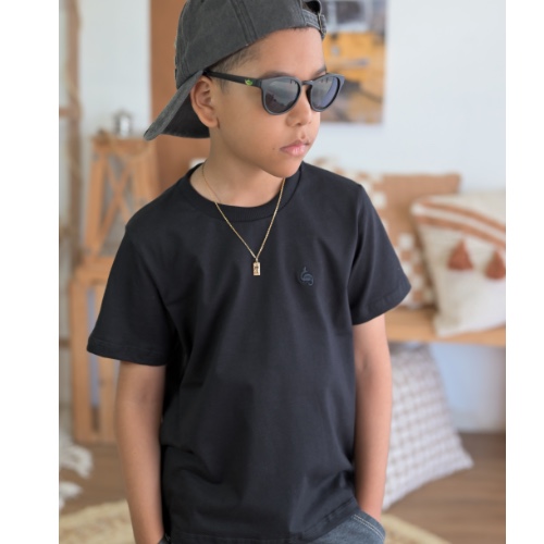 Camisa básica preta