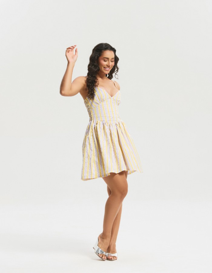 Vestido em tricoline 