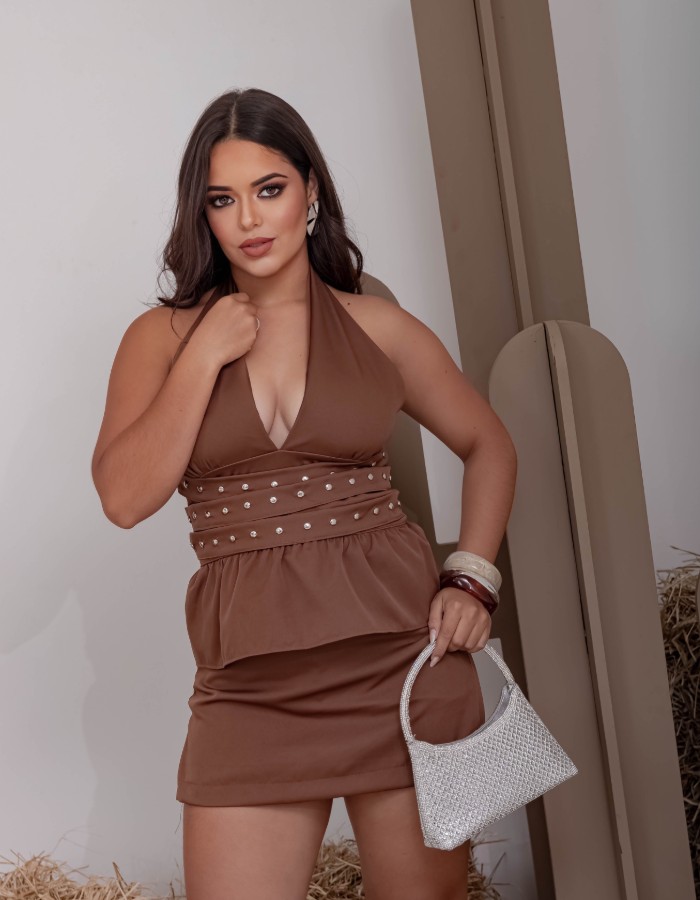 Conjuntos short saia e cropped