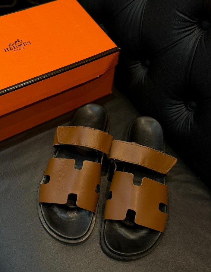 Sandália social luxo VELCRO caramelo